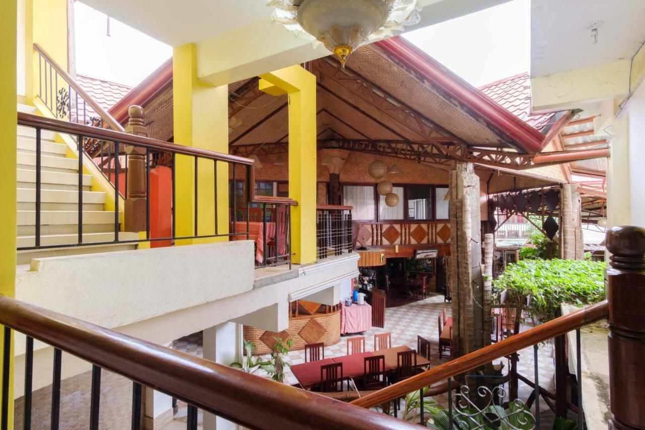 Oyo 621 De Loro Inn Puerto Princesa Exterior photo